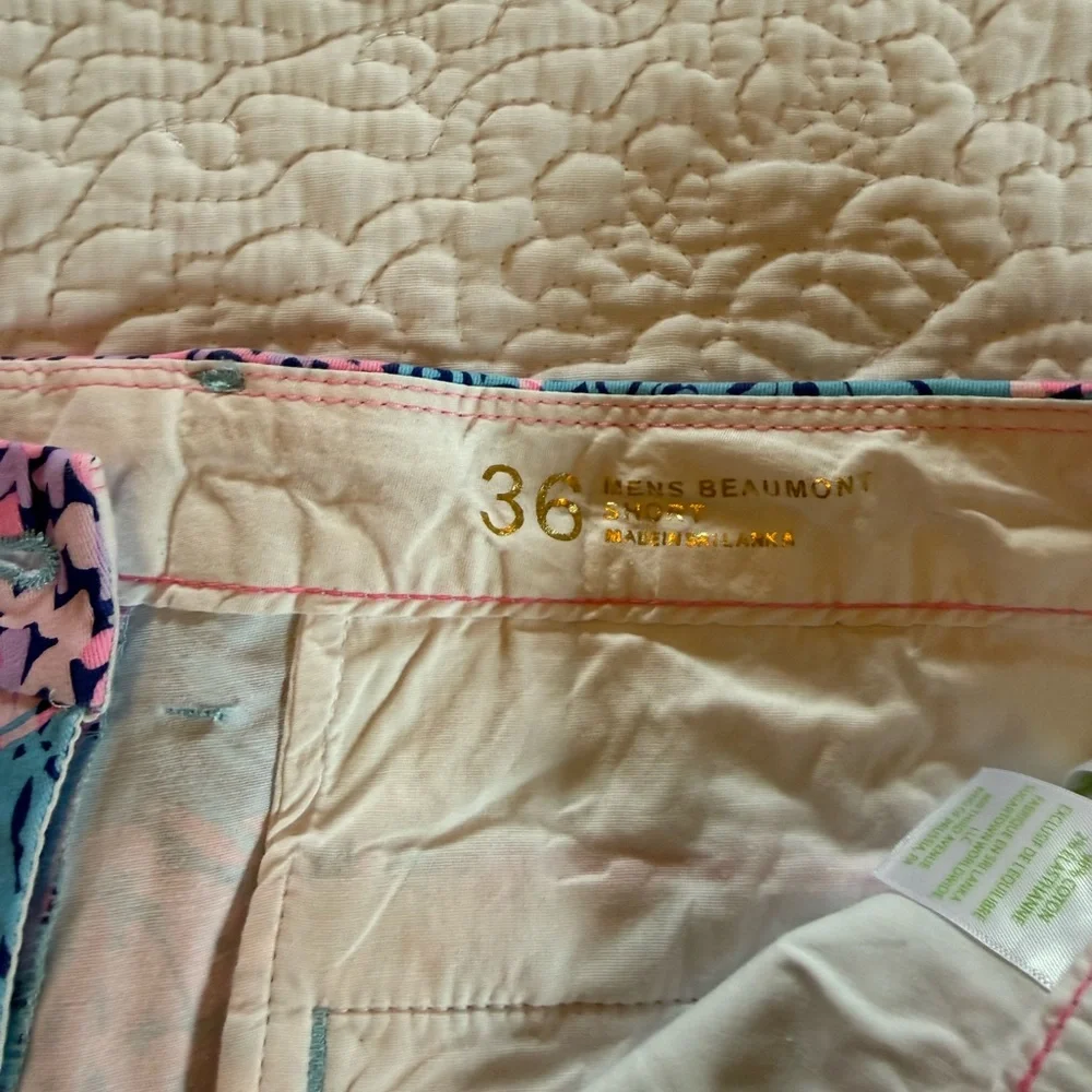 Lilly Pulitzer Pink and Blue Men Shorts - Picture 2 of 3